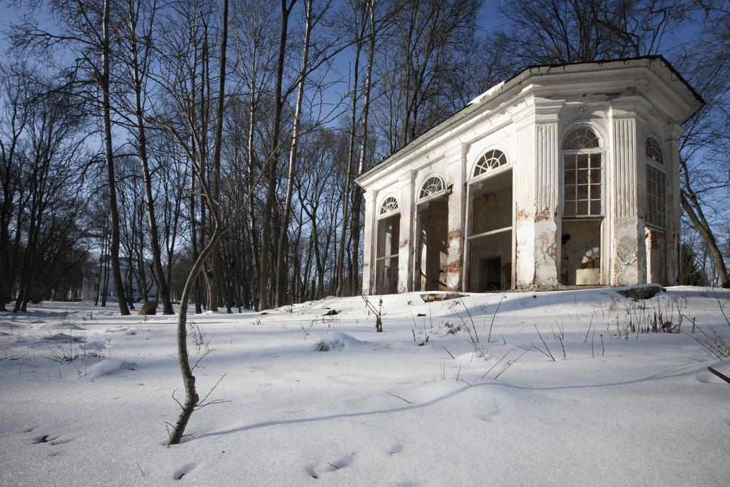 Palac Cielesnica Exteriör bild